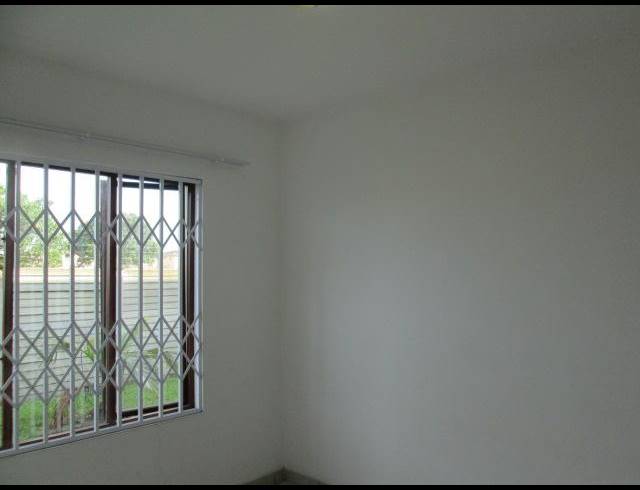 2 BEDROOM PROPERTY TO RENT IN VELD EN VLEI